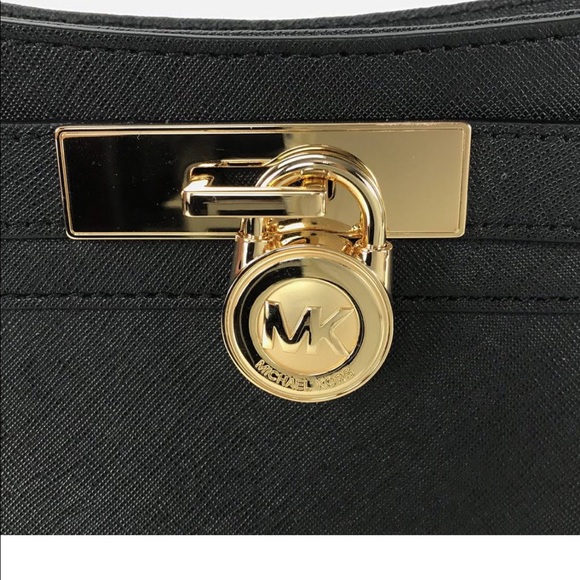 NWT. Price drop! AUTH Michael Kors crossbody - Picture 8 of 8